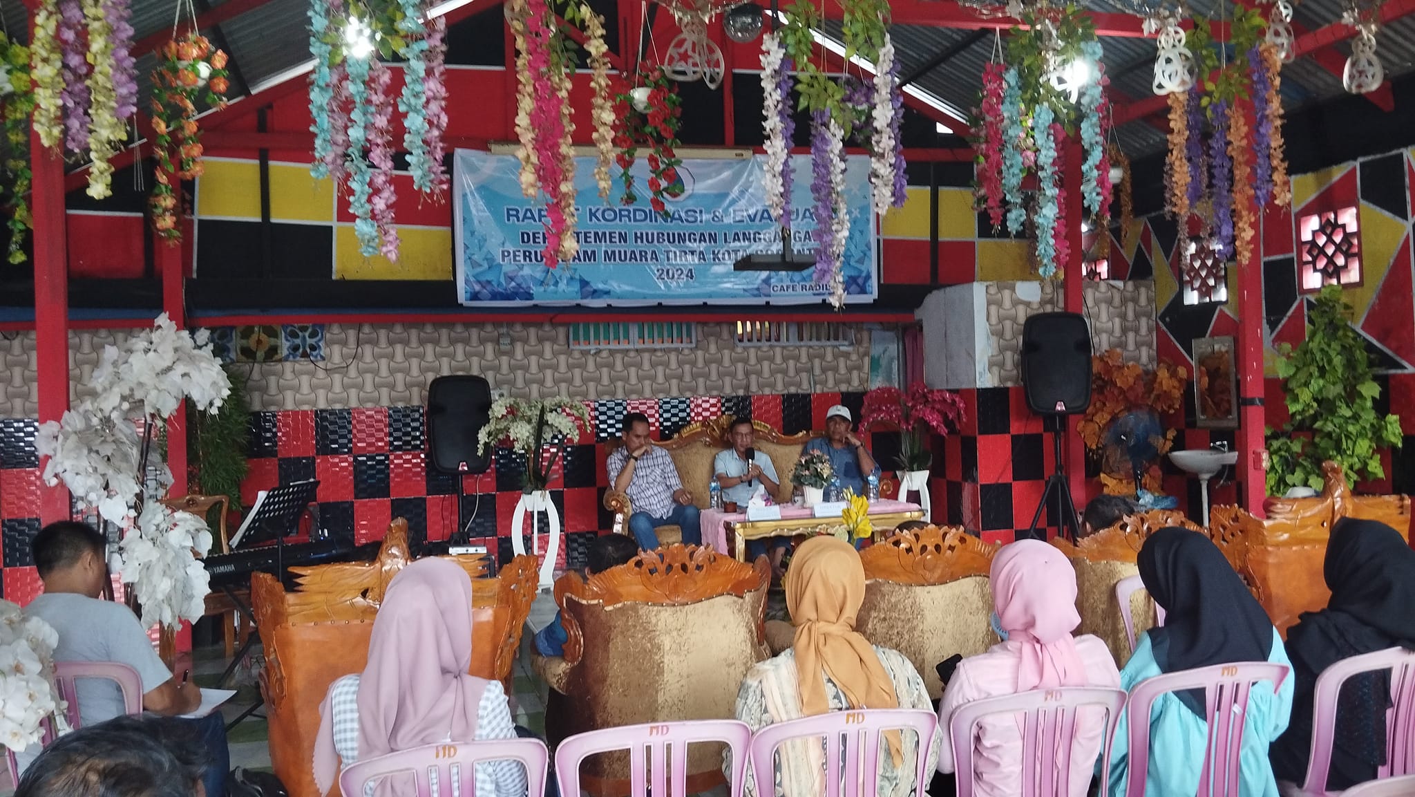 Pelaksanaan Rapat Koordinasi & Evaluasi Departemen Hubungan Langganan Perumda Muara Tirta